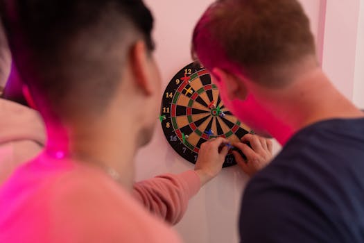 Hullunkuriset Perheet Kortit: Hauskat Ja Nykyaikaistetut Perheaiheiset Korttipelit