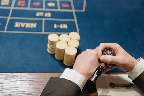 Suomenkieliset Nettikasinot: Parhaat Suomalaisille Suunnatut Kasinot Ja Niiden Ominaisuudet