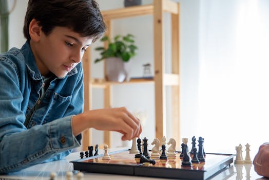 Alaikäiselle Pankkikortti: Opas Lapsen Ja Nuoren Talouden Aloitukseen